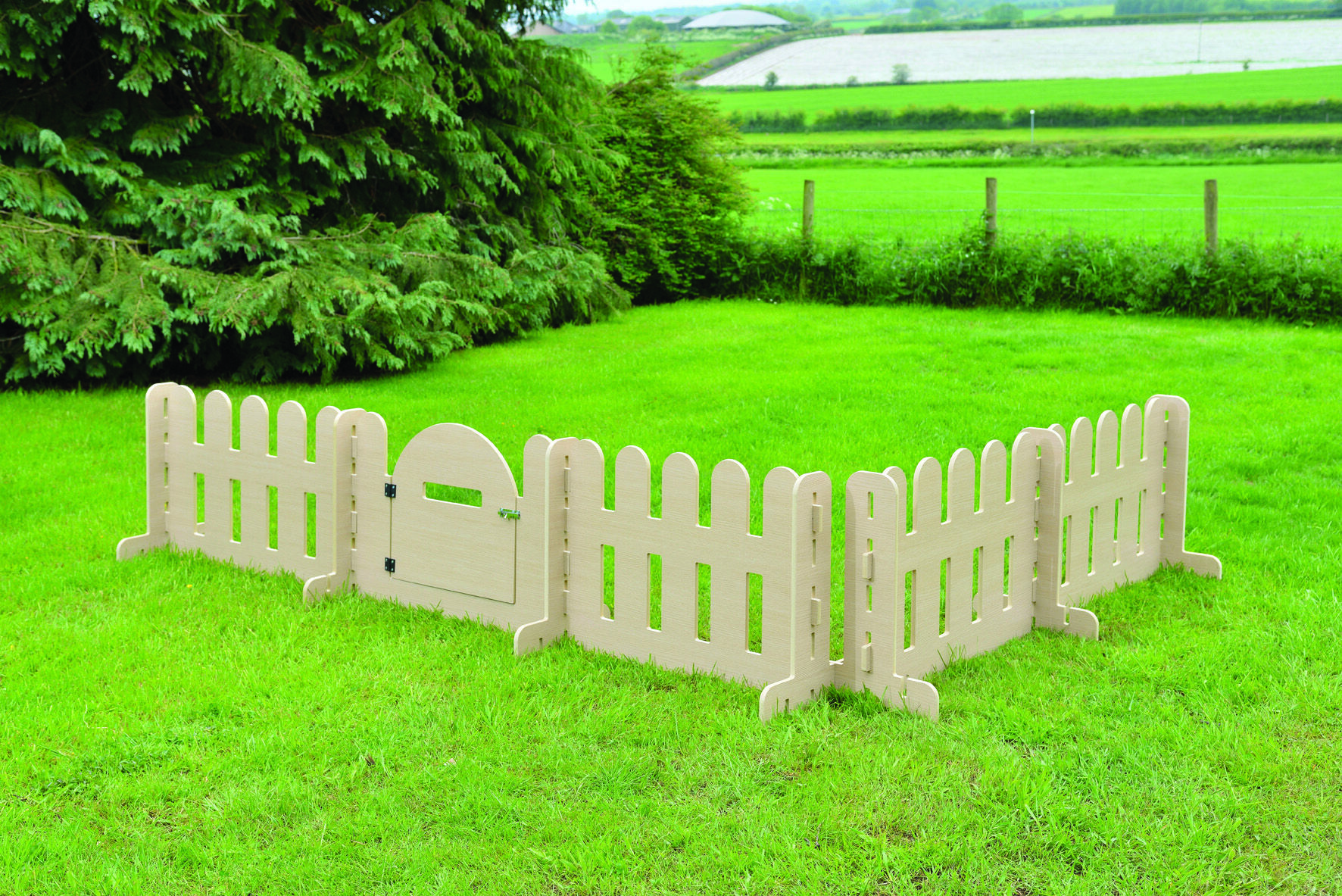 Outdoor Fence Panels & Gate Set - Image 2